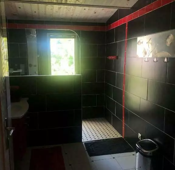 Majatalo Mas De La Croix