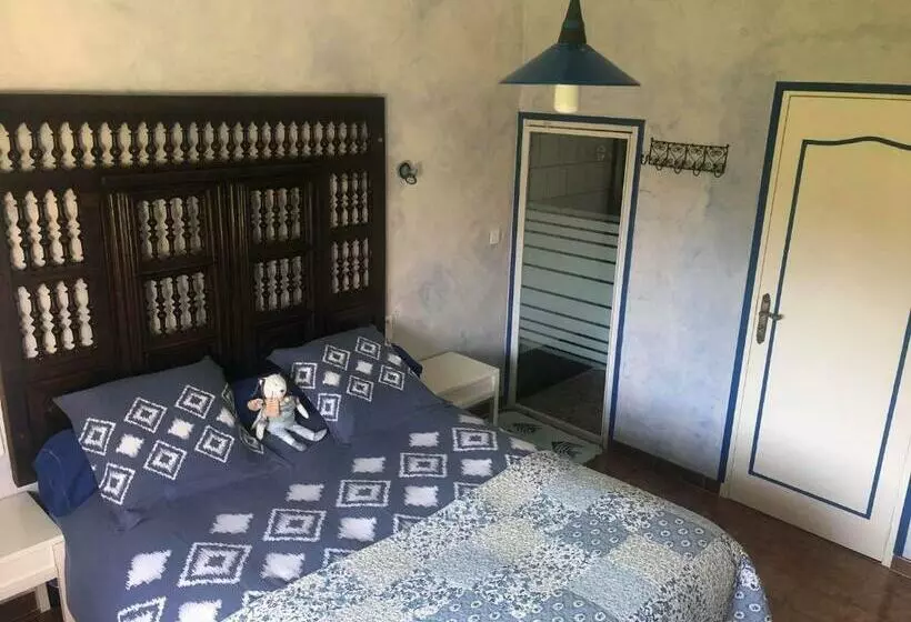 Majatalo Mas De La Croix