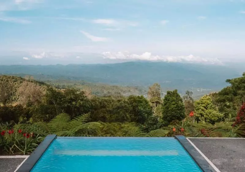 ペンション Munduk Menir Villas