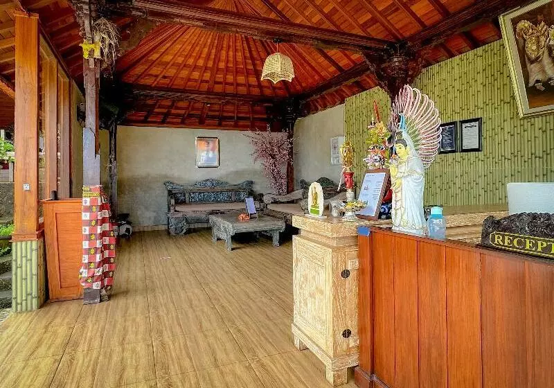ペンション Munduk Menir Villas