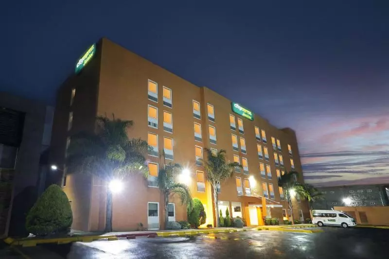 酒店 City Express Junior By Marriott Cancun