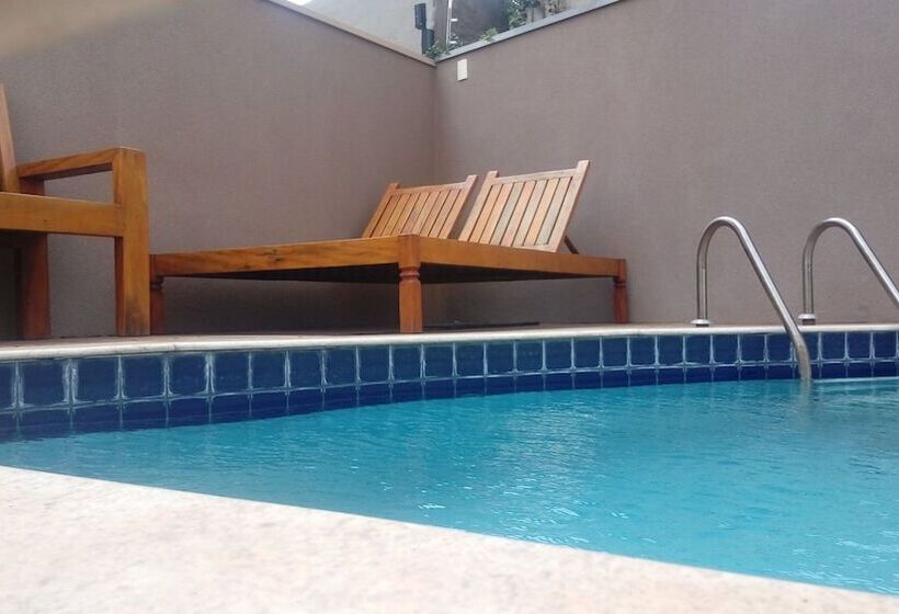 هتل Faria Lima Flat Service