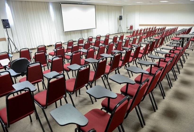 هتل Faria Lima Flat Service