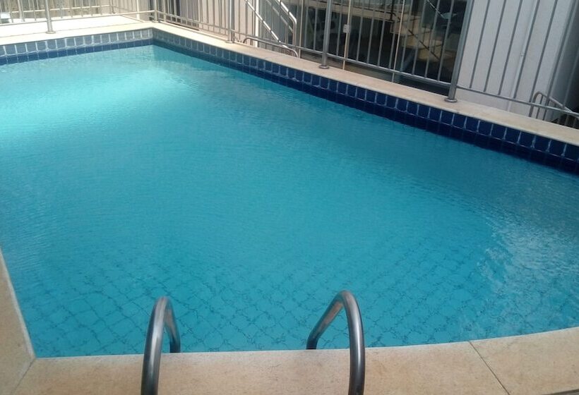 هتل Faria Lima Flat Service