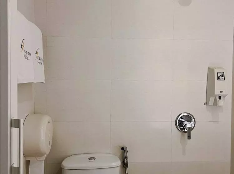 Fragrance Hotel Kovan