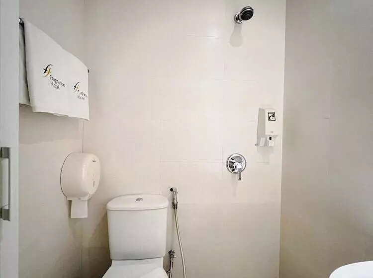 Fragrance Hotel Kovan