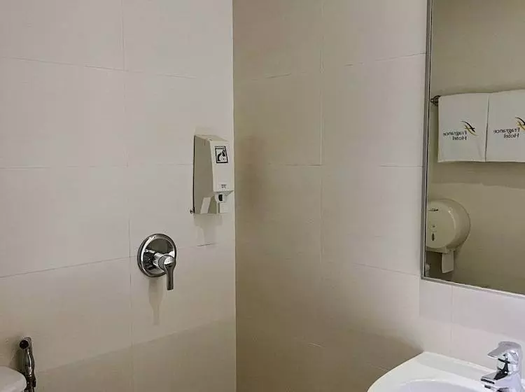 Fragrance Hotel Kovan