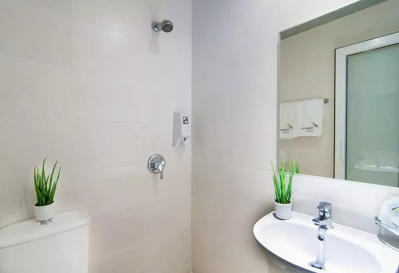 Fragrance Hotel Kovan