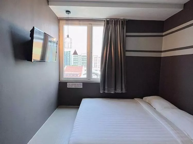 Fragrance Hotel Kovan