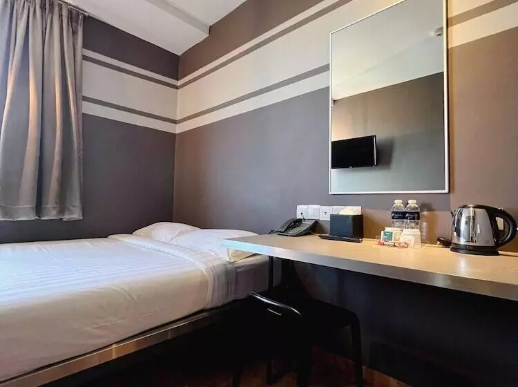 Fragrance Hotel Kovan