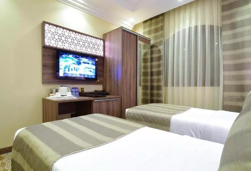 בית מלון כפרי Golden Tulip Al Zahabi