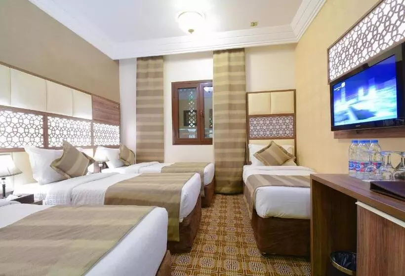 בית מלון כפרי Golden Tulip Al Zahabi