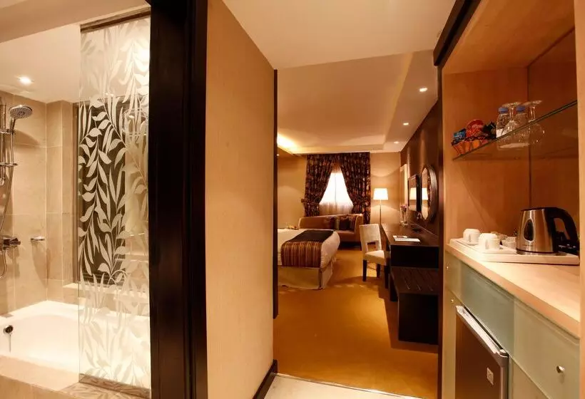 Grand Plaza Hotel   Takhasosi Riyadh