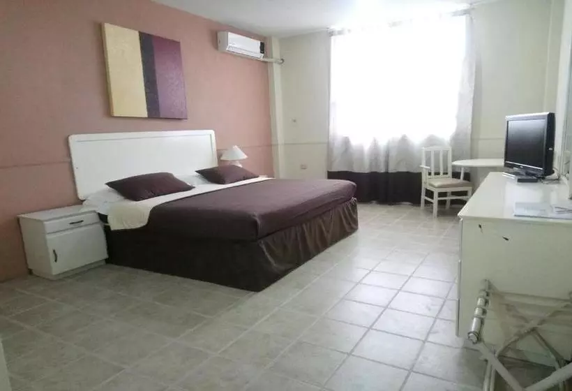 Capital Oc Hotel Marney