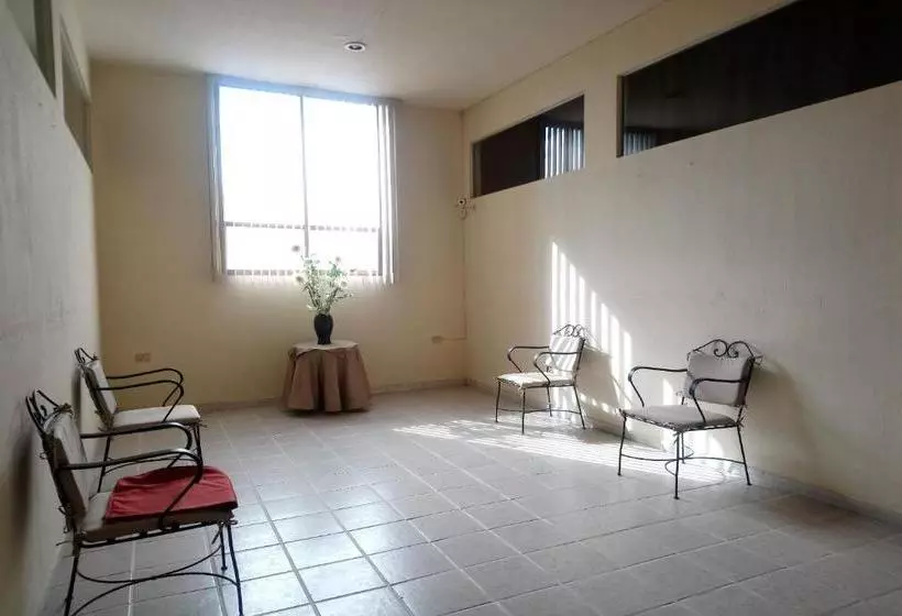 Capital Oc Hotel Marney