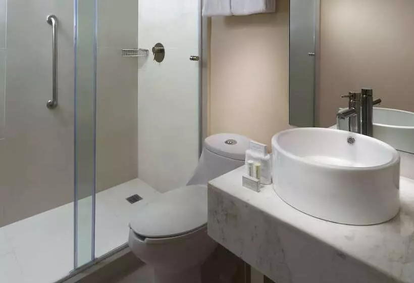 Отель One Saltillo Aeropuerto