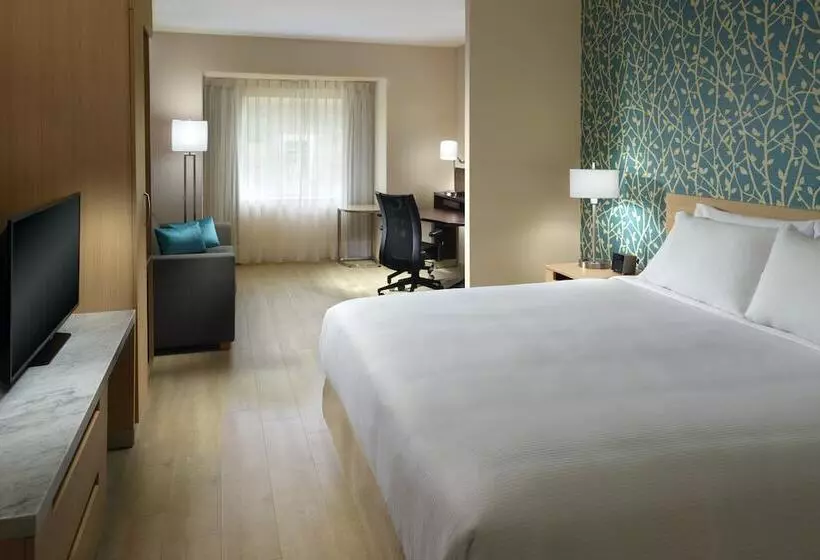 Отель One Saltillo Aeropuerto