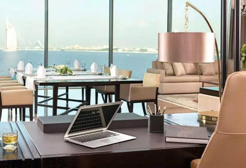 Rixos The Palm Hotel & Suites - Ultra All Inclusive