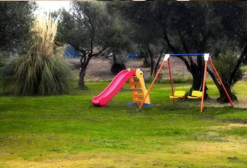 乡村酒店  Rural Hojaranzos