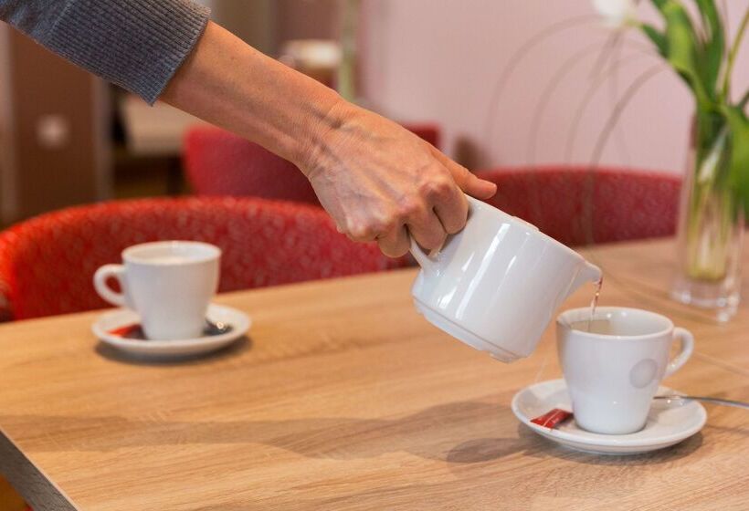 בית מלון כפרי The Originals Boutique, Hôtel Alizé, évianlesbains