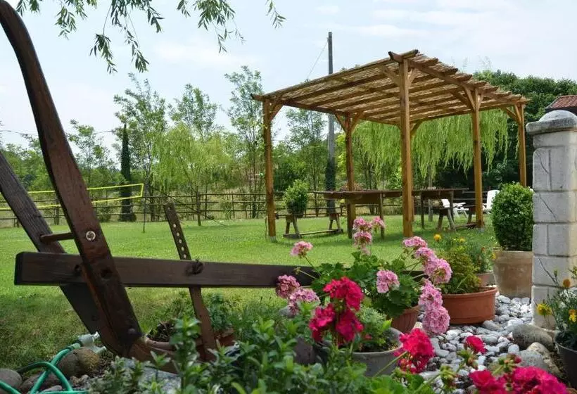 Aamiaismajoitus (B&B) Bb Il Grande Salice Bike Friends