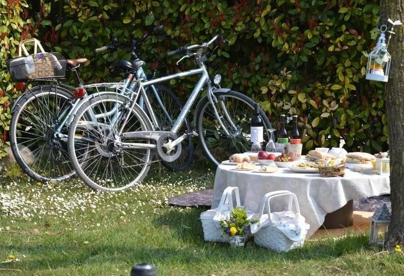 Aamiaismajoitus (B&B) Bb Il Grande Salice Bike Friends