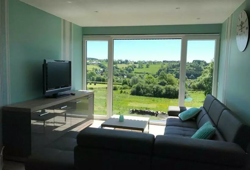 ベッドアンドブレックファースト La Colombe