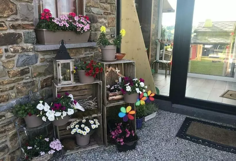 ベッドアンドブレックファースト La Colombe