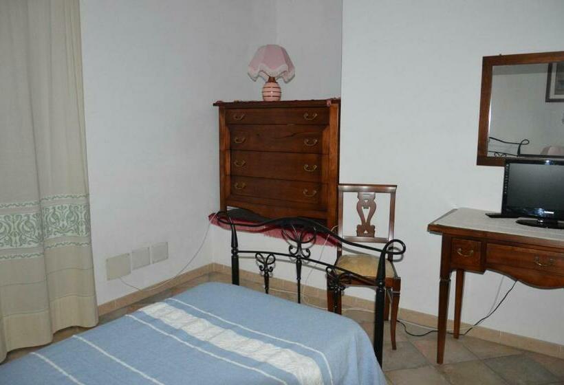 צימר Sa Domo Tua Iun E5942