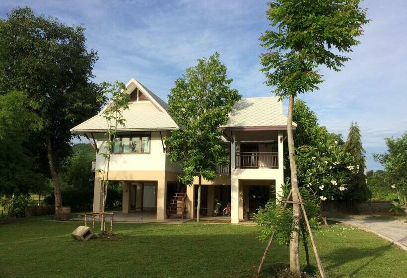 پانسیون Baan2rai