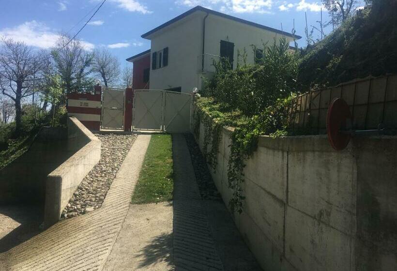 بنسيون Camera Hortensia By Le Rose