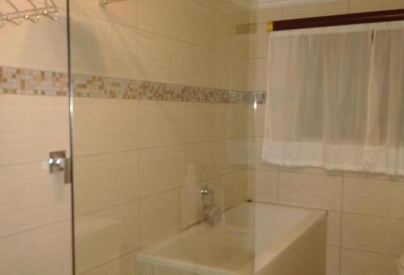 بنسيون Dinaledi House