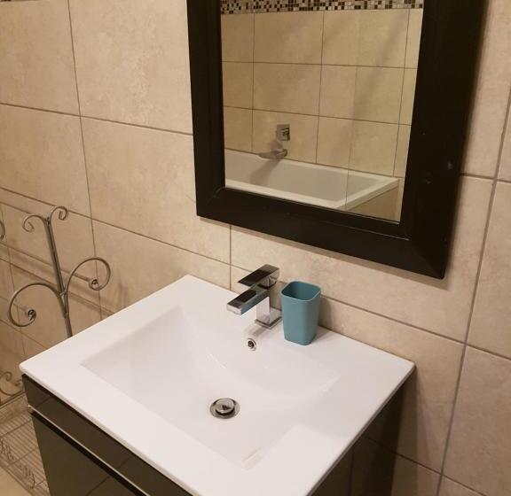 بنسيون Dinaledi House