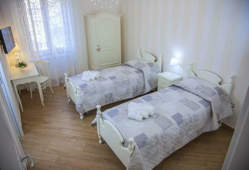 مبيت وإفطار La Perla   Chic Accommodation