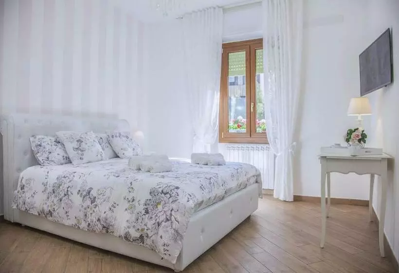 ベッドアンドブレックファースト La Perla   Chic Accommodation