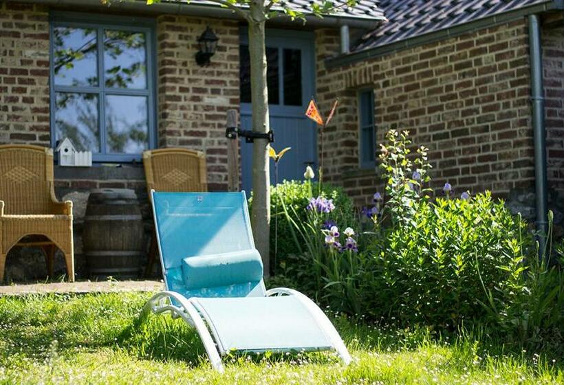 مبيت وإفطار Huize Mesch