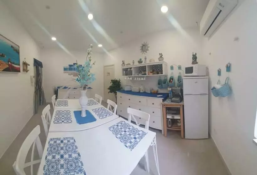 Aamiaismajoitus (B&B) I Tesori Del Mare