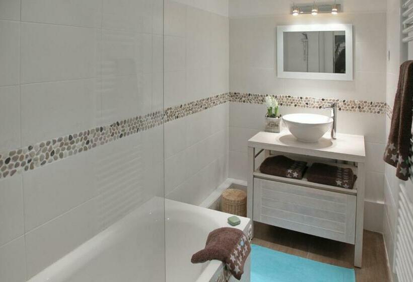 مبيت وإفطار La Maison Au Dessus Des Voiles