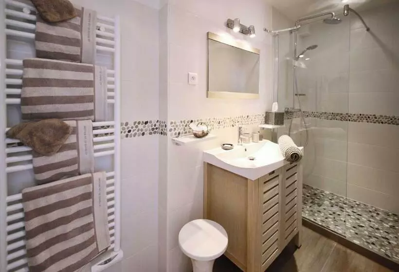 Aamiaismajoitus (B&B) La Maison Au Dessus Des Voiles