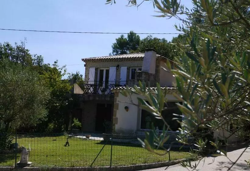 Aamiaismajoitus (B&B) Le Paradis De Clarisse