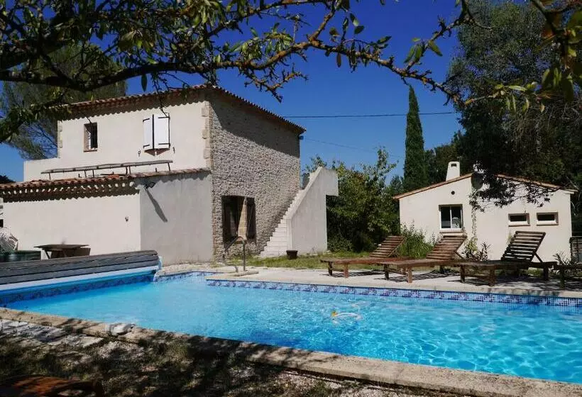 Aamiaismajoitus (B&B) Le Paradis De Clarisse