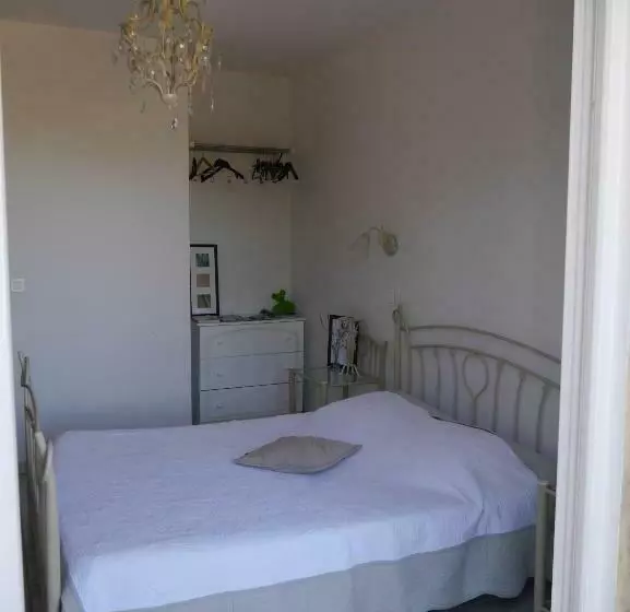 Aamiaismajoitus (B&B) Le Paradis De Clarisse