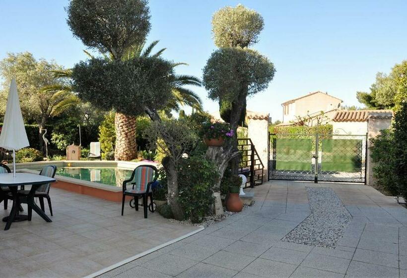 مبيت وإفطار Les Oliviers La Cadiere