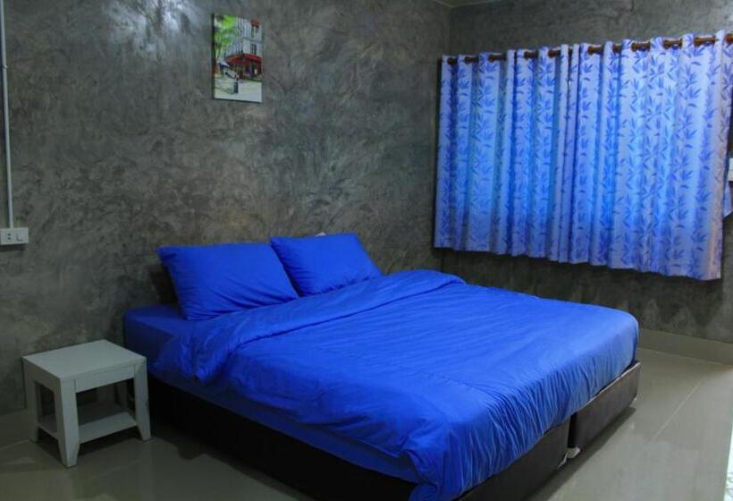 Otel Navy Sisatchanalai