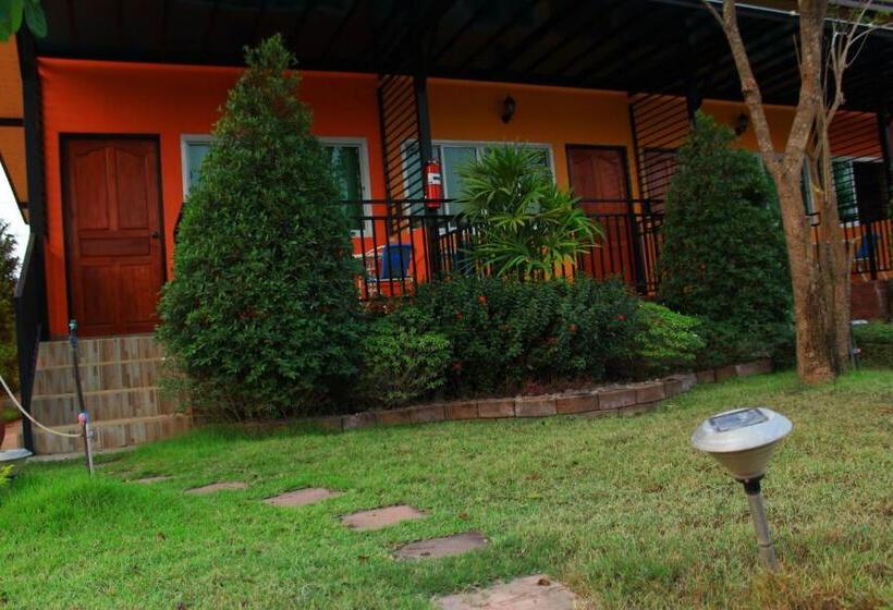 Otel Navy Sisatchanalai