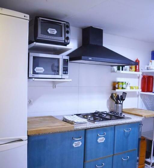 پانسیون Apart And Benef