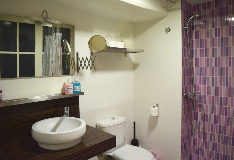 پانسیون Apart And Benef