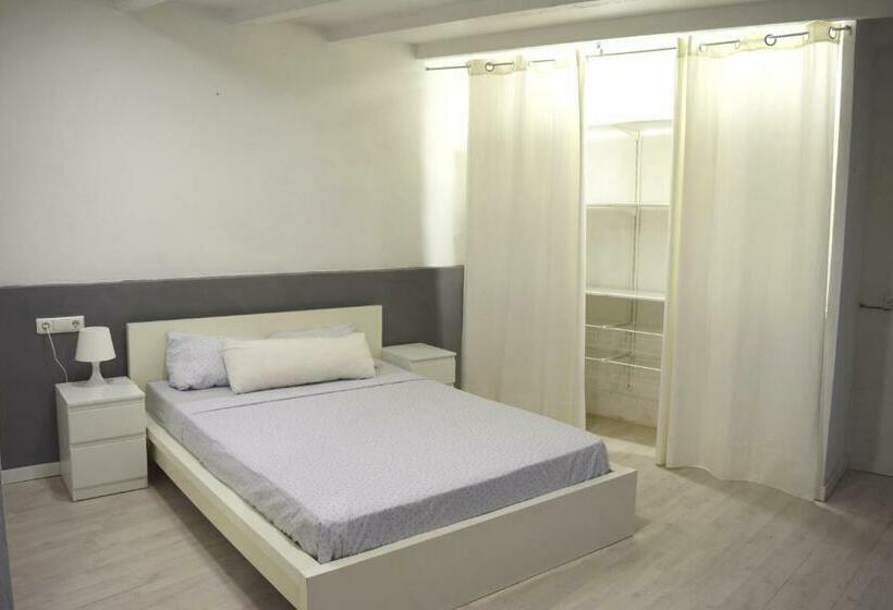 پانسیون Apart And Benef