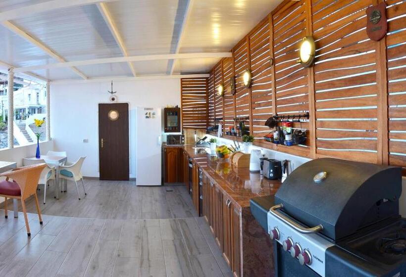 پانسیون Bella Vista Sun Club