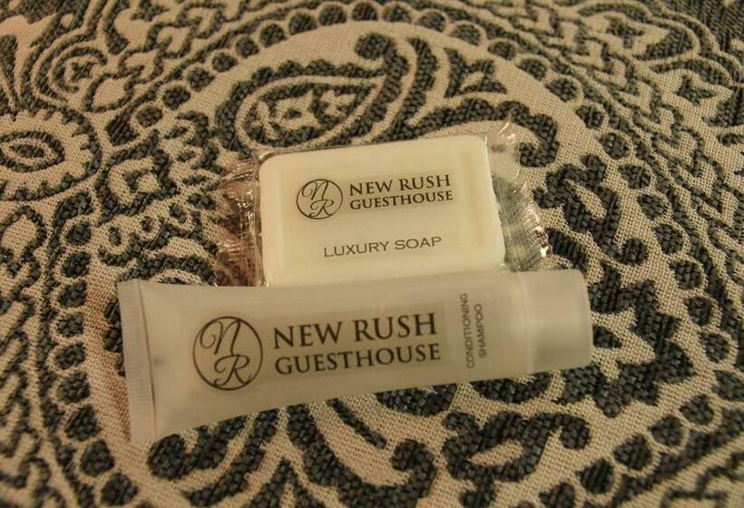 Pension New Rush Guest House